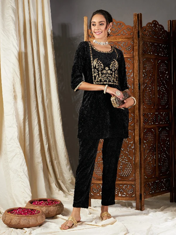 Winter Casual Sets Women Black Velvet Embroidered Yoke Short Kurta With Pants