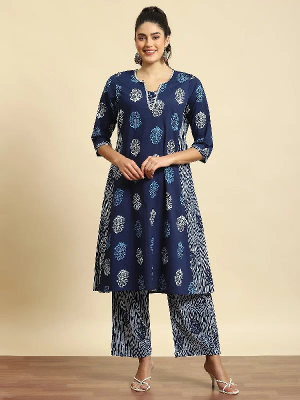 Preppy Sets Women Navy Blue Geometric Print Kurta With Comfort Pant