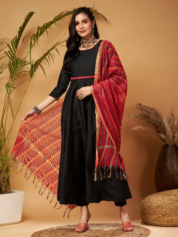 Simple Pajama Lounge Sets Women Black Anarkali Kurta Set With Red Striped Dupatta