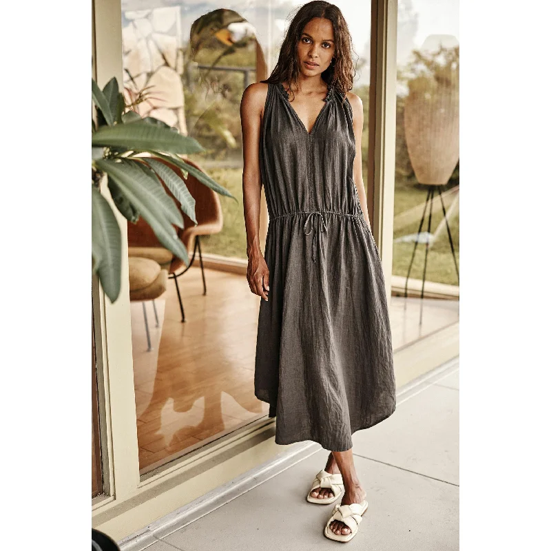 trendy summer dresses & jumpsuits for travel Julietta