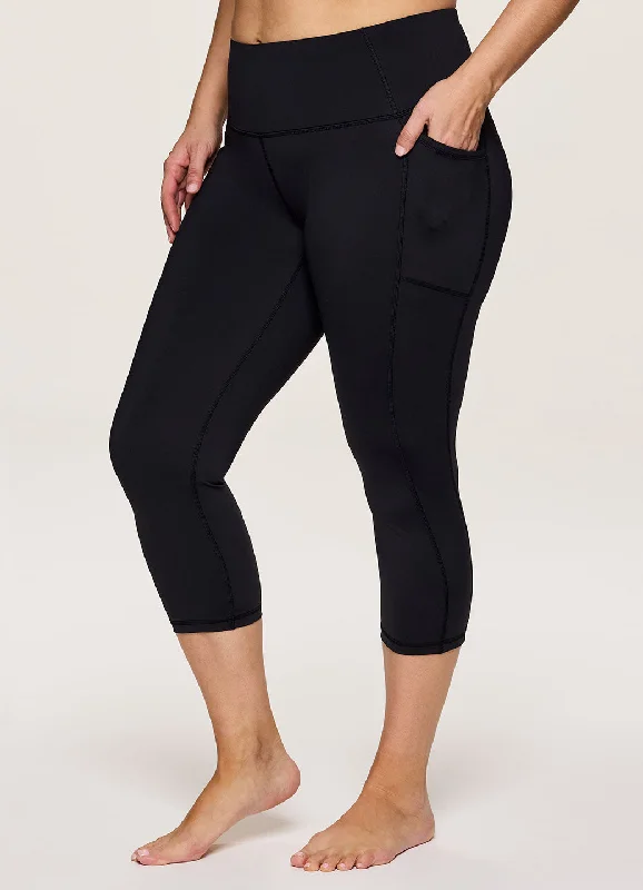 Functional leggings for workouts Plus Tech Flex Ultra Hold Capri