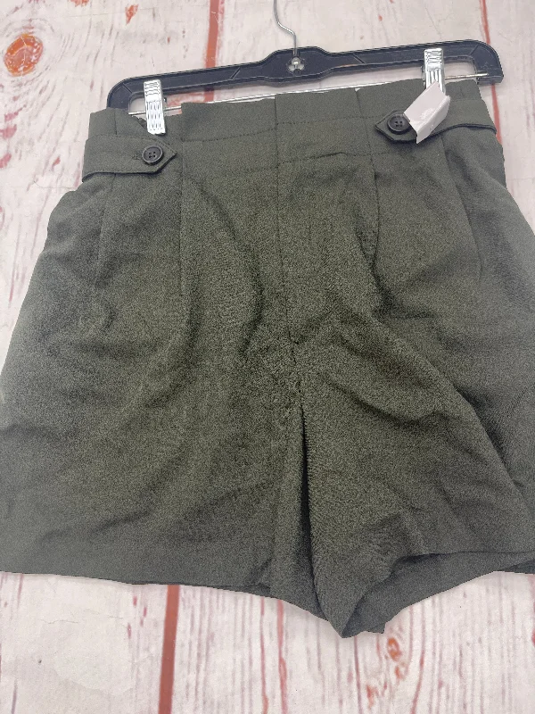 women’s leather shorts Olive Shorts Banana Republic, Size 4