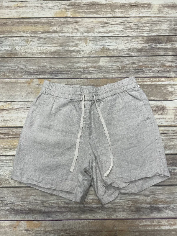 summer-ready women’s shorts Tan Shorts Talbots, Size L