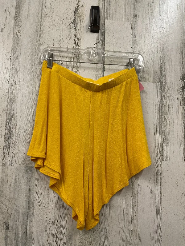 affordable women’s summer shorts Yellow Shorts Free People, Size S